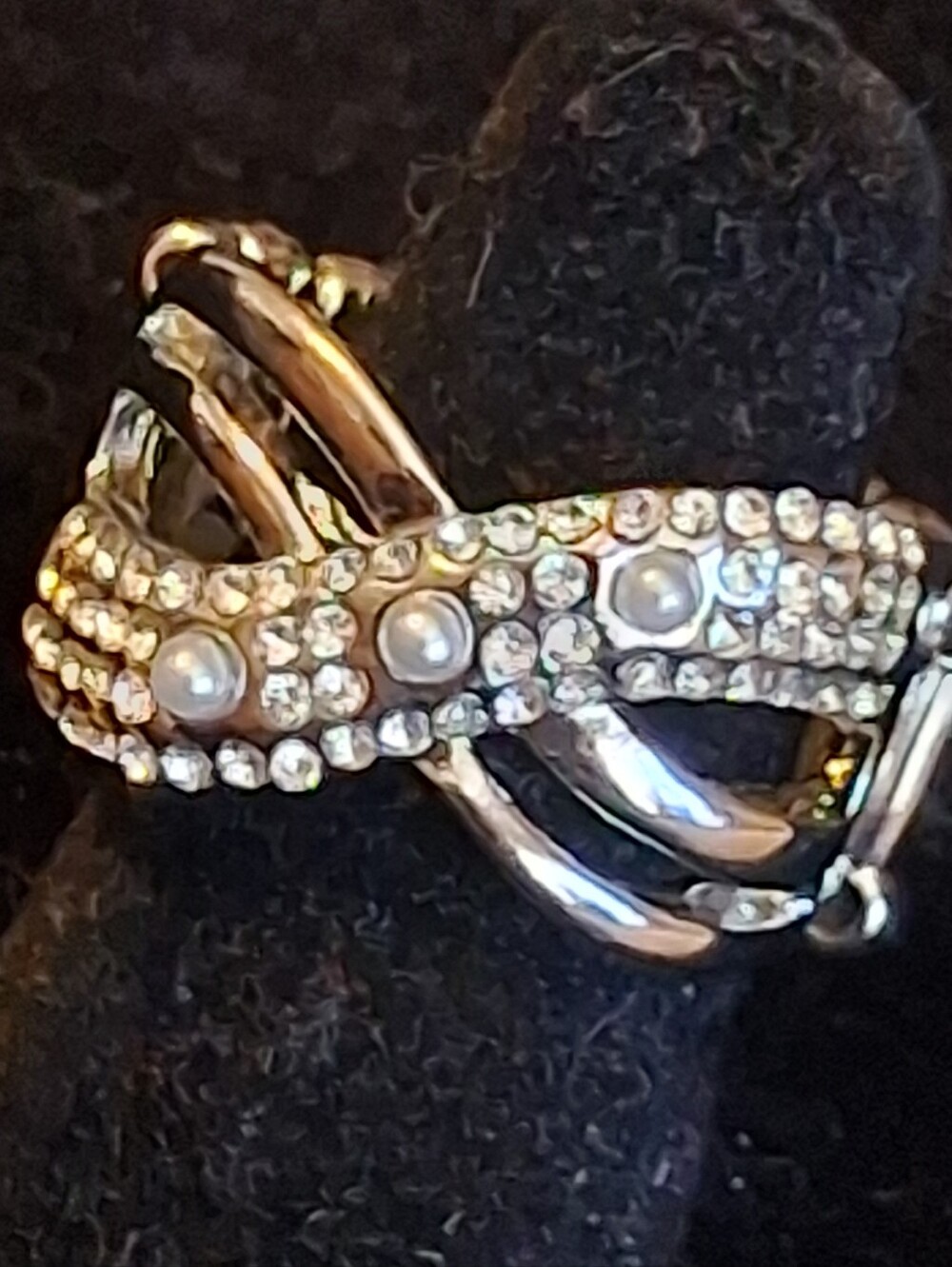 Paparazzi Elegant Pearl and Crystal Twist Stretch Ring - Silvertone